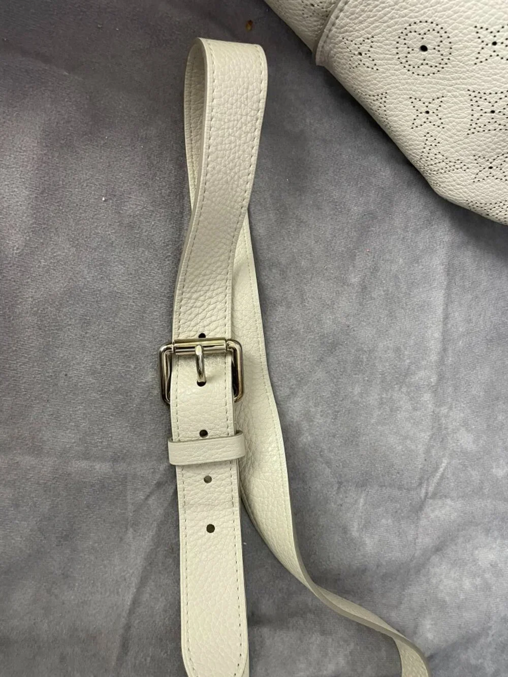 Louis Vuitton Selene PM Shoulder Bag in Winter White Mahina Leather